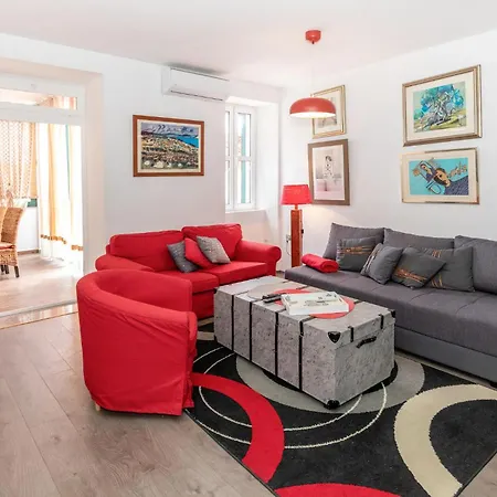 Amazing In With House Sea View Blace
