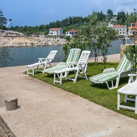 1 Bedroom In Apartment Blace